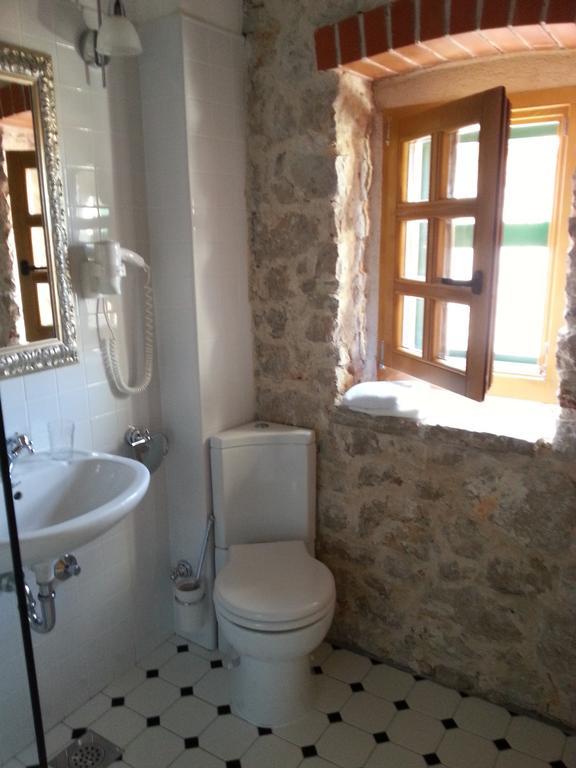 Dvori Svetog Mihaela Apartment ชิเบนิก ห้อง รูปภาพ