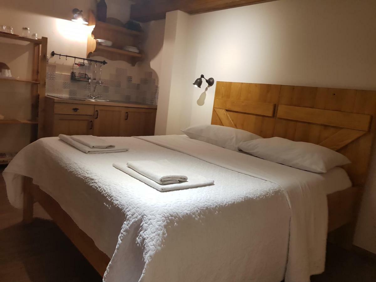 Dvori Svetog Mihaela Apartment ชิเบนิก ภายนอก รูปภาพ